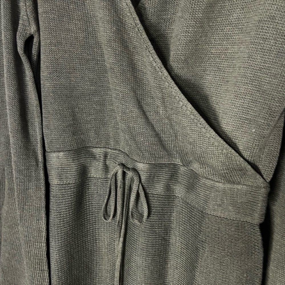 Cupshe Green Dolman Sleeve V-Neck Sweater Dress #59 - Picture 3 of 7